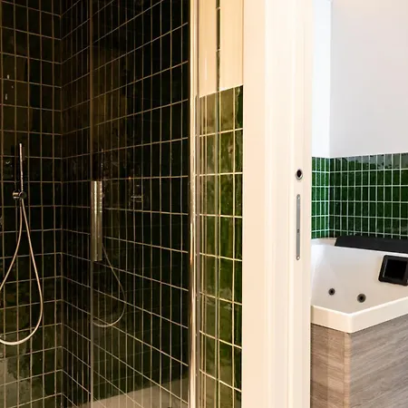 Πανσιόν I Giardini Di Cattaro - History & Comfort 4*